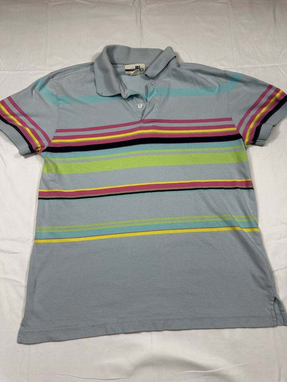BKE Buckle Contour Fit Men’s Polo Medium Light Blue W/Colorful Stripe 2 Marks